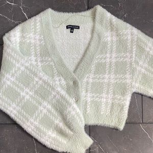 PACSUN - Kendall and Kylie sage green cropped sweater